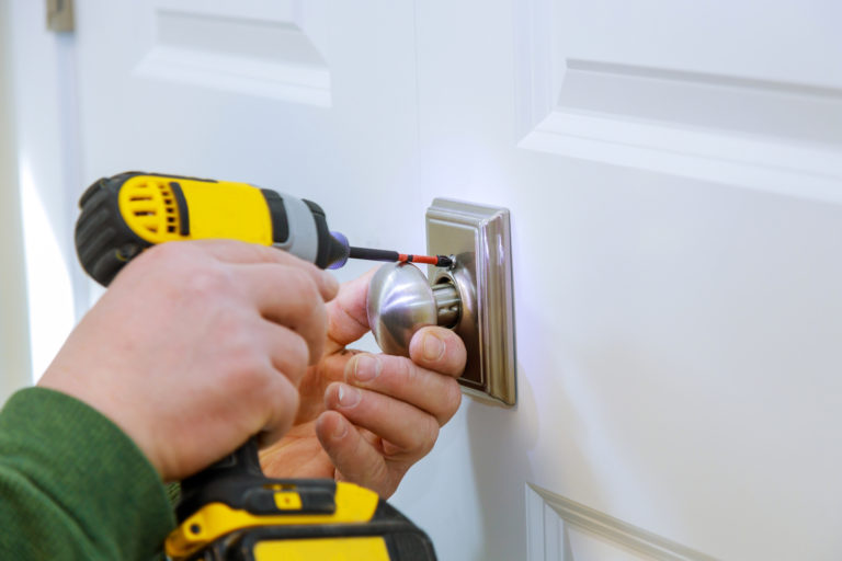 door lock hardware installation commercial locksmith services in riverview, fl – efficient and skilled locksmith services for your office and business